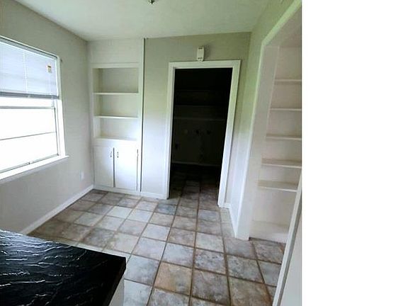 3rd image of 9202 Gettysburg Ave