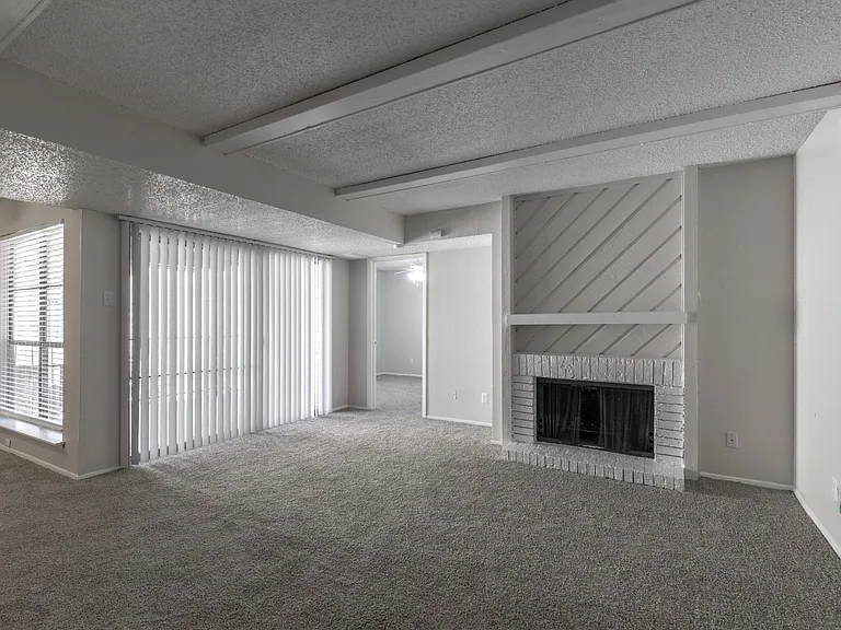 Preston Oaks — Photo 34