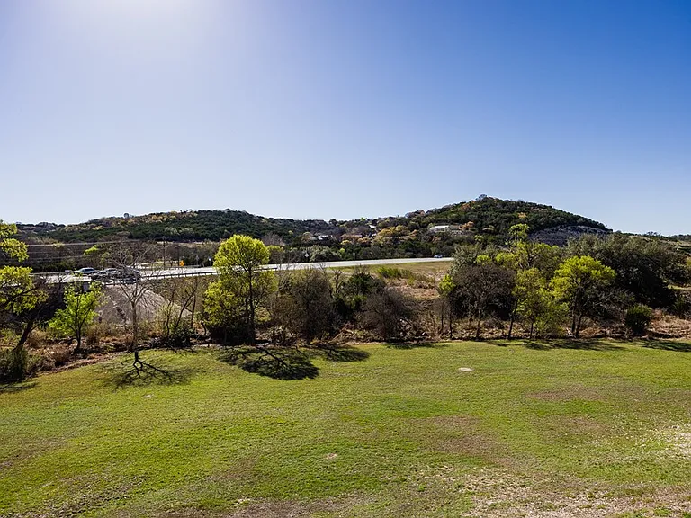 805 Loop 534 — Photo 28