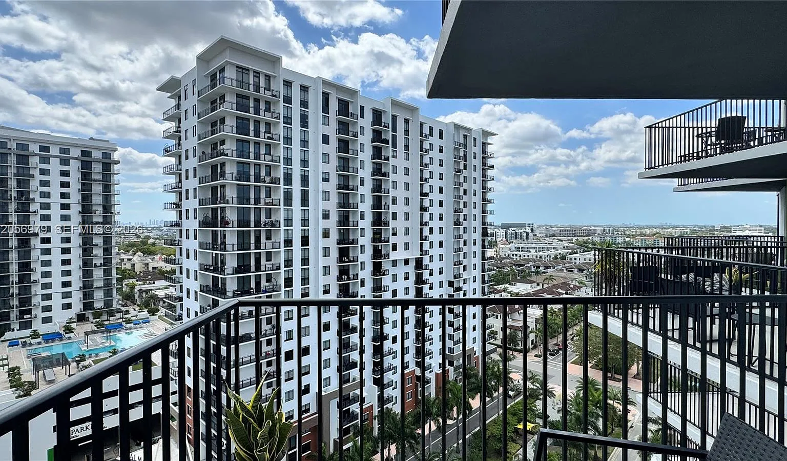 5252 Paseo Condo — Photo 1