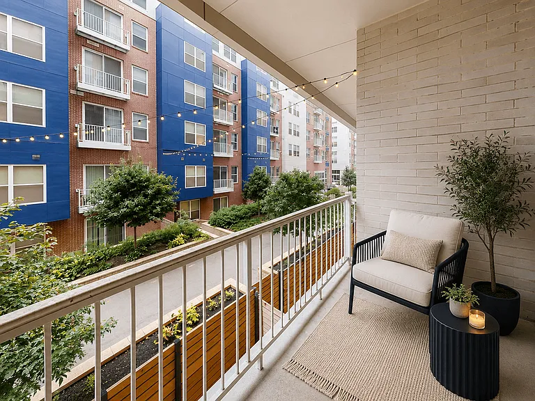The Whit Apartments — Photo 14