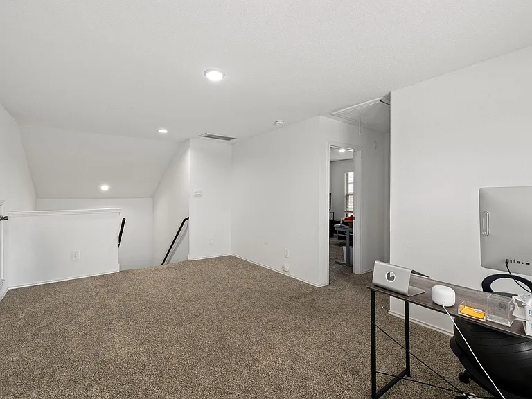 5326 Shady Olive St — Photo 31