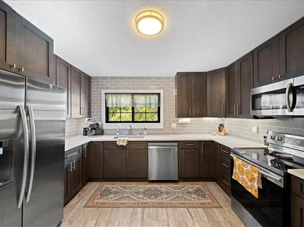 9600 Wornall Rd, Kansas City, MO 64114