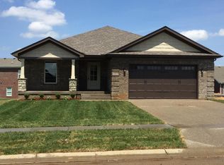 8823 Stara Way, Louisville, KY 40299