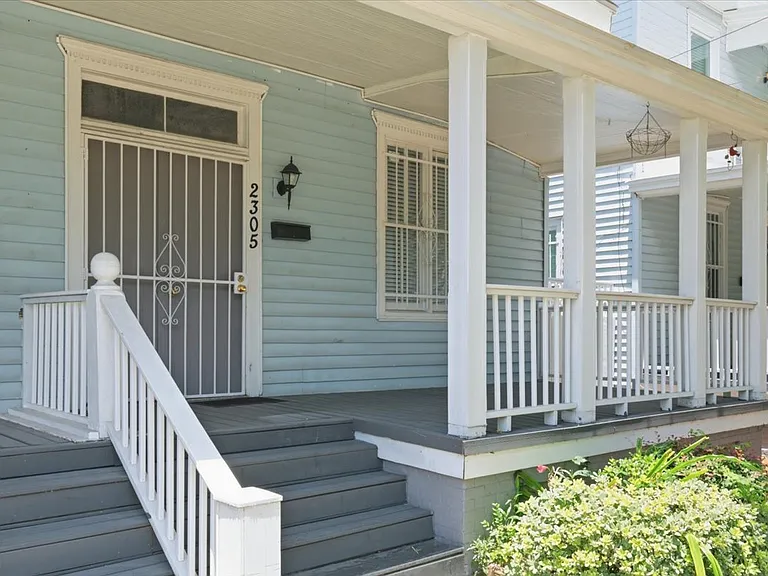 2305 Abercorn St — Photo 29