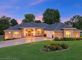 1710 Winter Park Cir, Van Buren, AR 72956