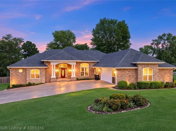 1710 Winter Park Cir, Van Buren, AR 72956