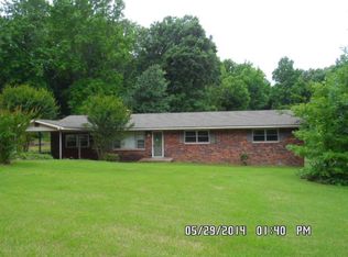 605 River Ln, Tuscumbia, AL 35674
