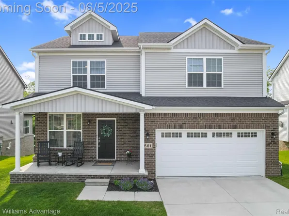 861 N Mill St, South Lyon, MI 48178