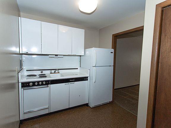 5th image of 754 S Phillips Ave #4