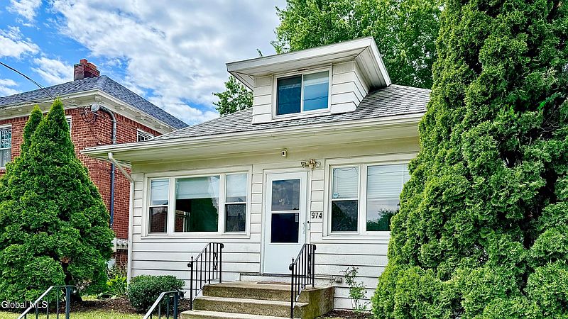 2nd image of 974 Washington Avenue