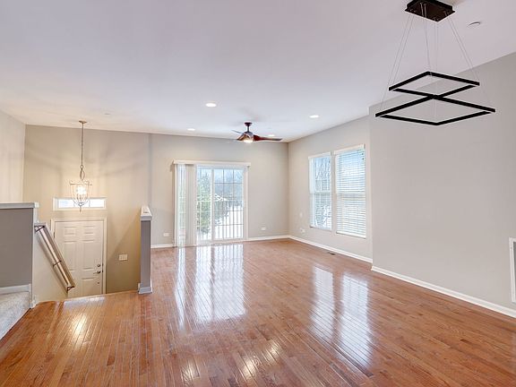 2nd image of 100 Arcadia Ln