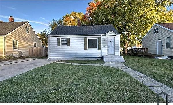 1st image of 1808 N Merrifield Ave #1
