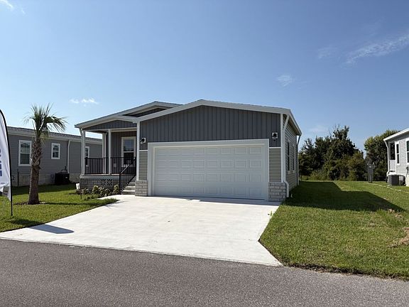2nd image of 34652 Ballyhoo Dr #878