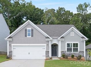 137 Cora View Trl, Waynesville, NC 28785