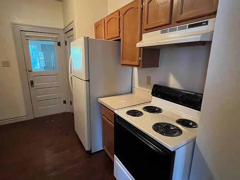 3715 E Central Ave — Photo 8