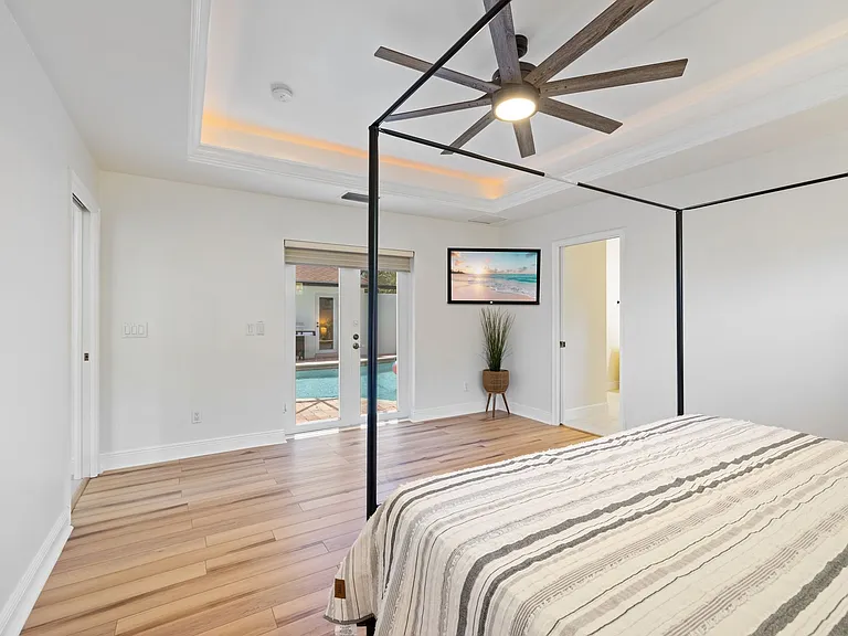 2309 SW 27th St — Photo 40