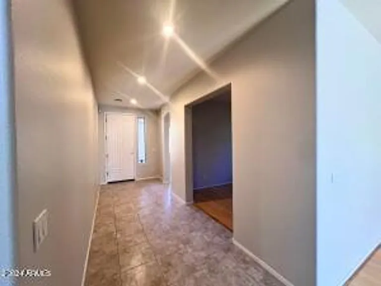 2821 E Tyson St — Photo 6