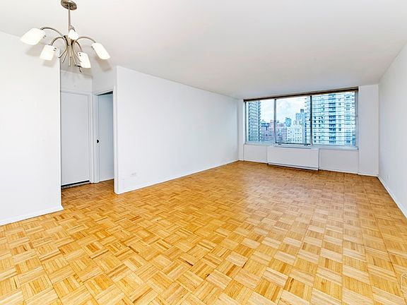 3rd image of 404 E 79th St APT 21E