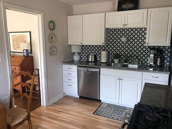 3rd image of 4955 Beard Ave S