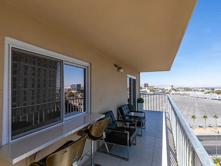 205 E Harmon Ave #1012 — Photo 43
