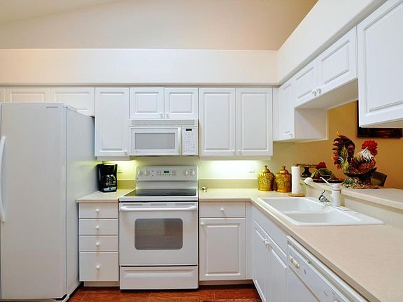 2nd image of 1396 Coconut Palm Cir