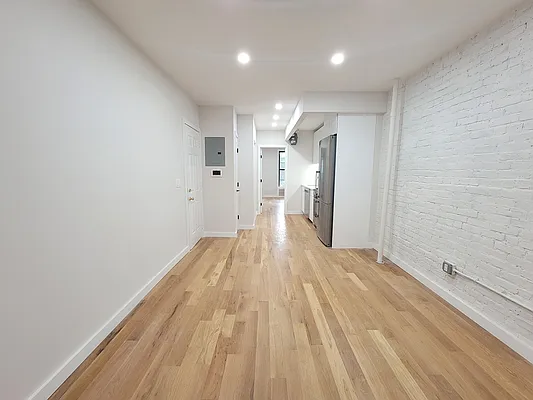 Rented by Highline Residential | media 8