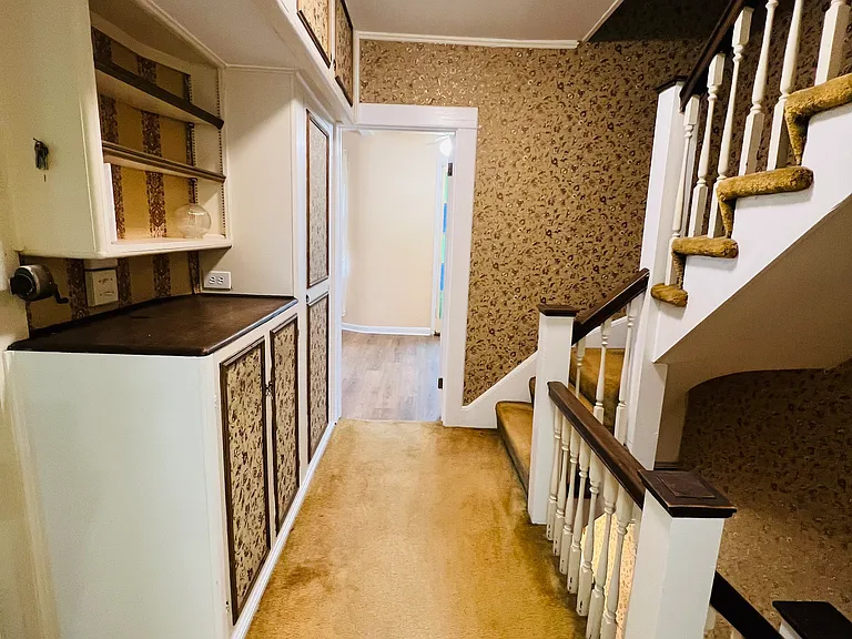 Hallway (2nd Floor)