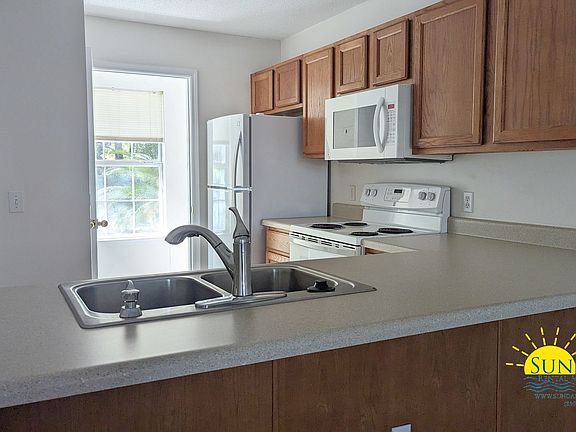 4th image of 114 Bayou View Dr