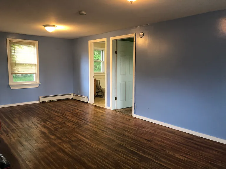 1002 Stafford Rd — Photo 11