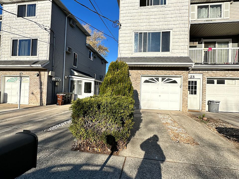 1st image of 23 Elmtree Ave