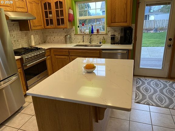 4th image of 36468 River Point Dr