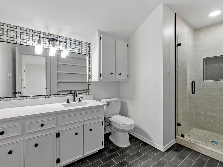 801 Lime Rock Dr — Photo 33
