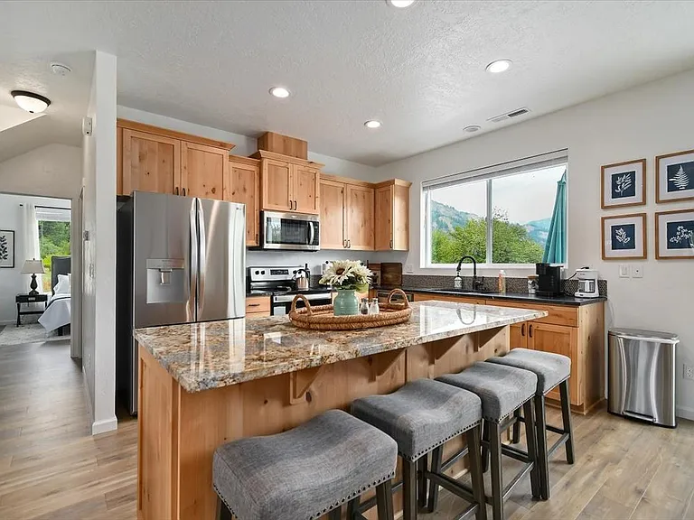 70 Wapiti Ct — Photo 27