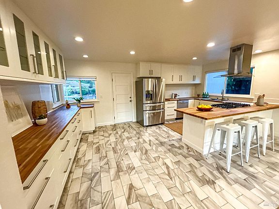 4th image of 5085 Dupont Drive