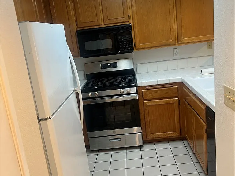 1441 Brett Pl #245 — Photo 6