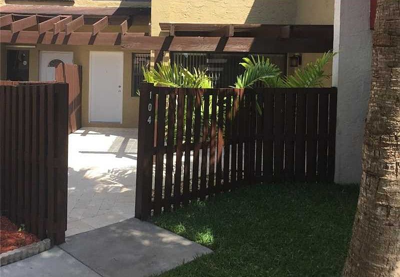1st image of 10231 Fontainebleau Blvd APT 104
