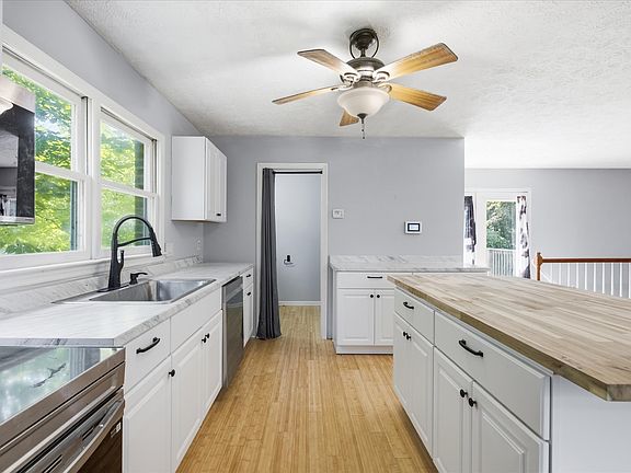 3rd image of 4036 Vernon Creek Rd