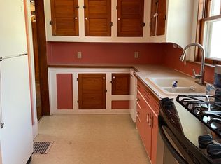 416 N 27th St, Lincoln, NE 68503