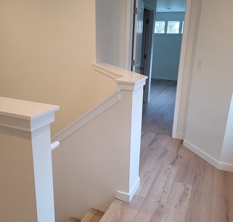 Upstairs Hall/Landing to Master Suite