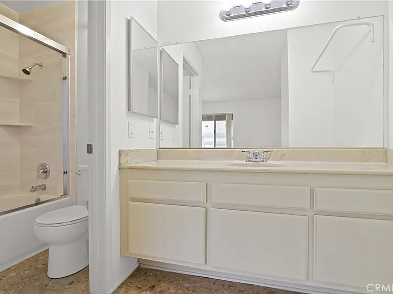 828 N Garfield Ave #B — Photo 10
