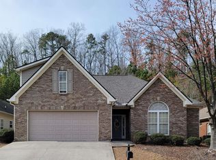 180 Cove Ln, Pelham, AL 35124