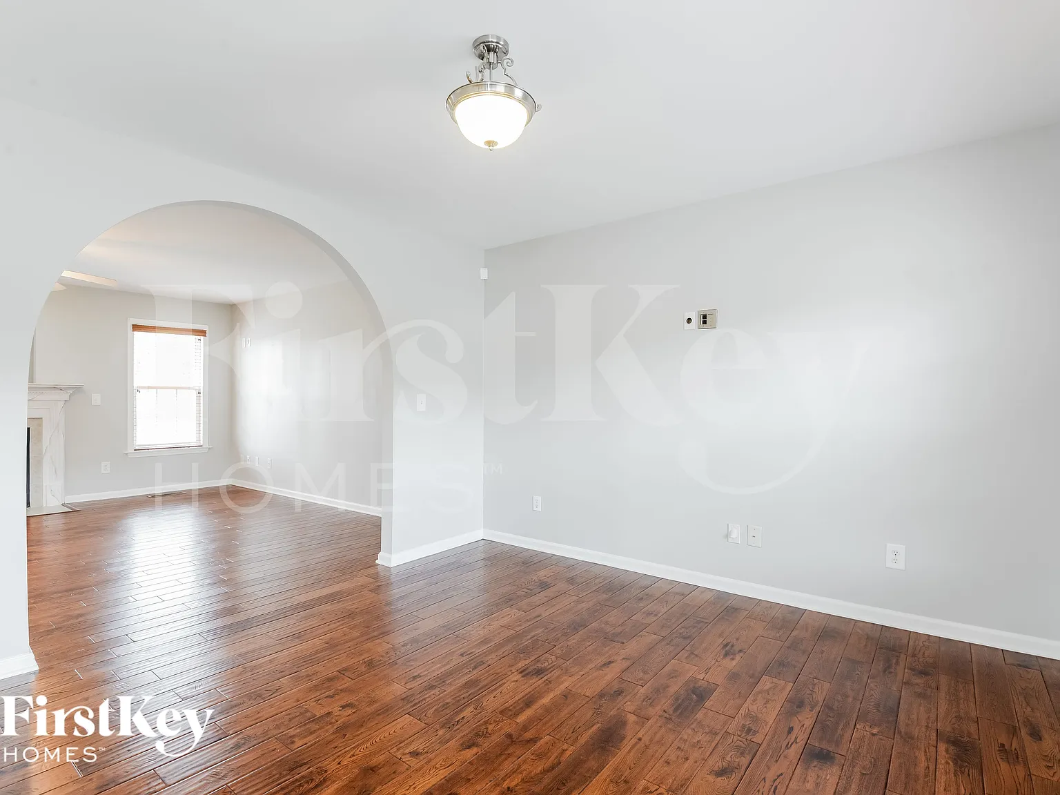 3 bed, 2.5 bath, 2516 sqft, $2,580 — Photo 3