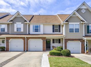 11112 Saintsbury Pl, Charlotte, NC 28270