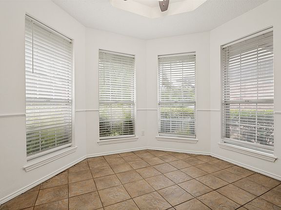5th image of 1719 Cliffcrest Dr