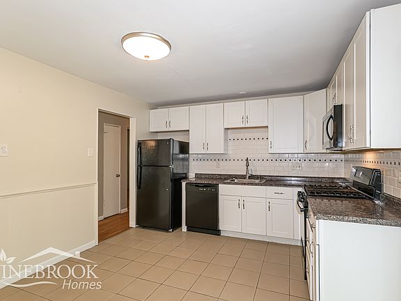 4th image of 555 Lula Dr