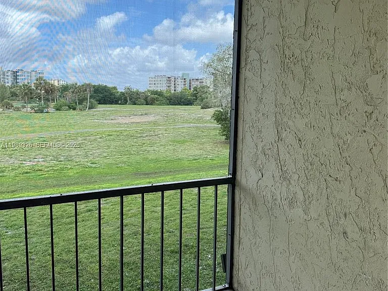 6301 N Falls Circle Dr #213 — Photo 16