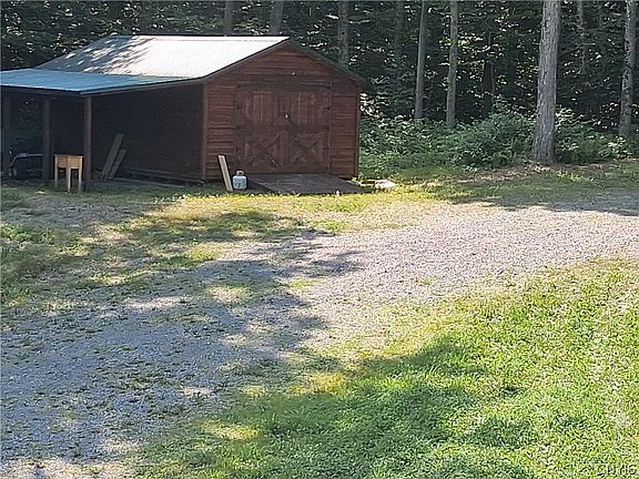 4th image of 695 Beecherville Rd