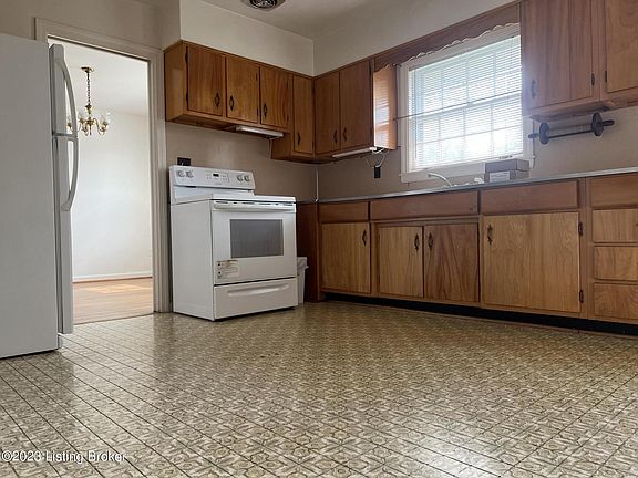 4th image of 921 Ashland Ave