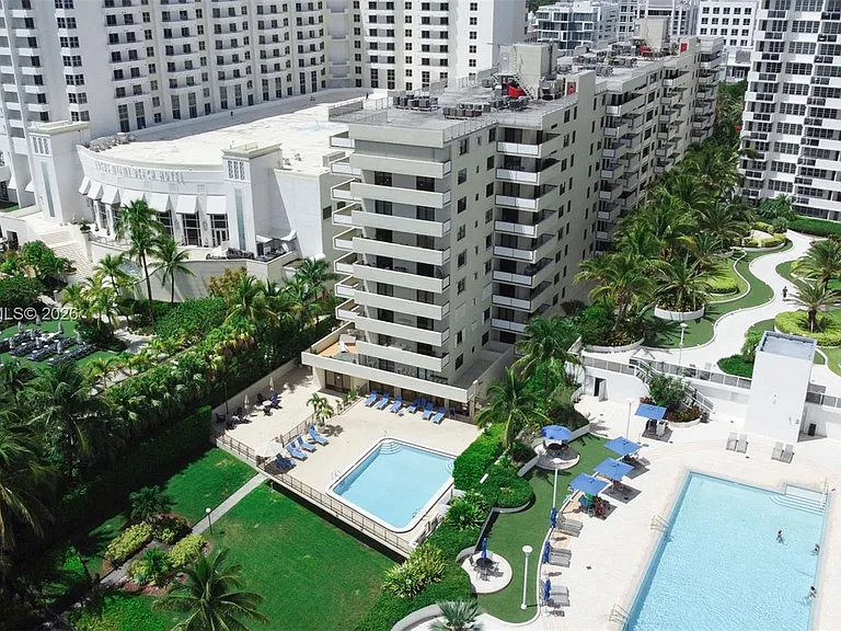 1621 Collins Ave #205 — Photo 3
